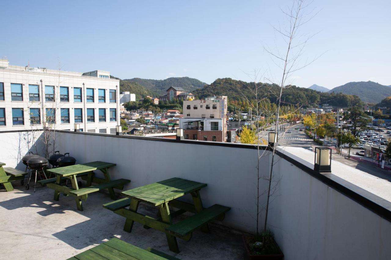 Views Over Hanok Villiage Jeonju Bagian luar foto